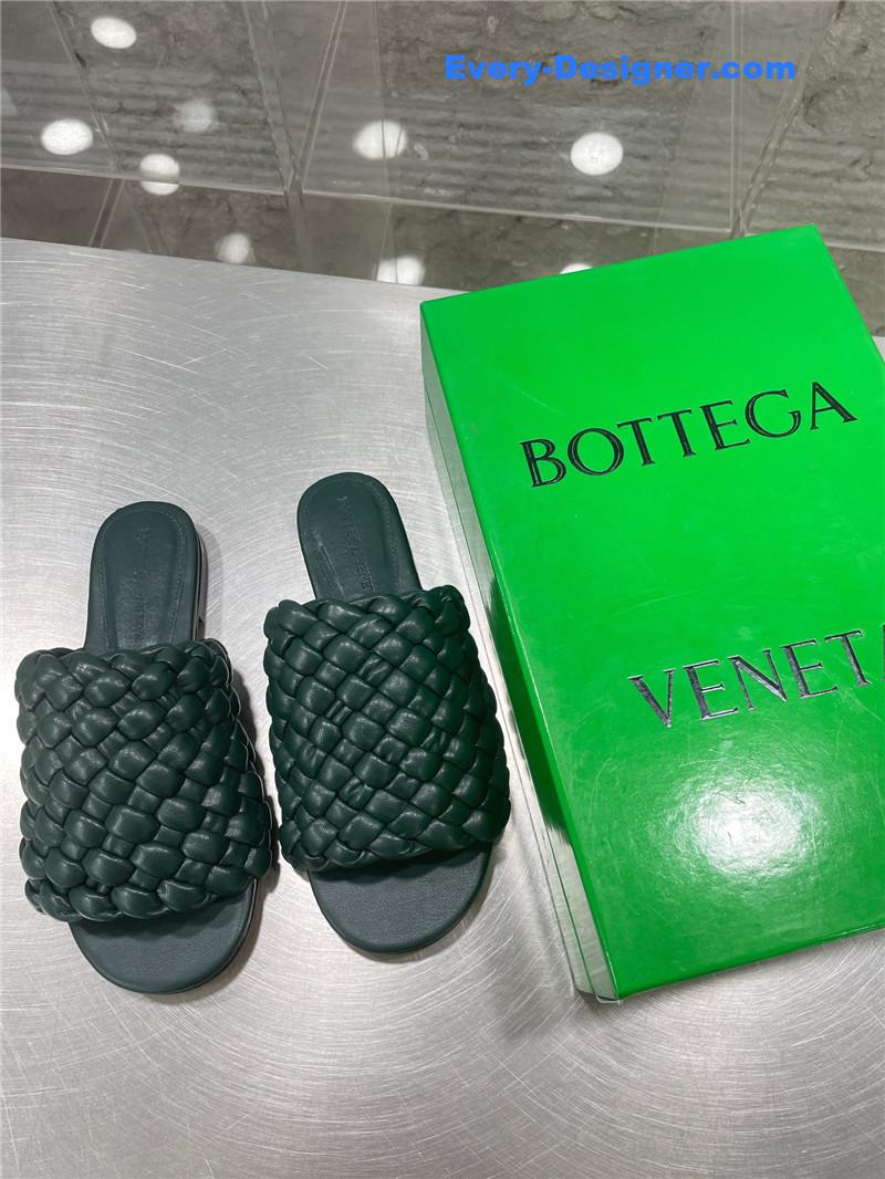 b0tt*ga Ven*ta woven slides