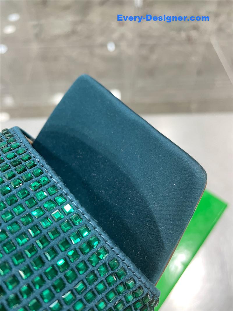 b0tt*ga ven*ta new square D1am0nd slippers