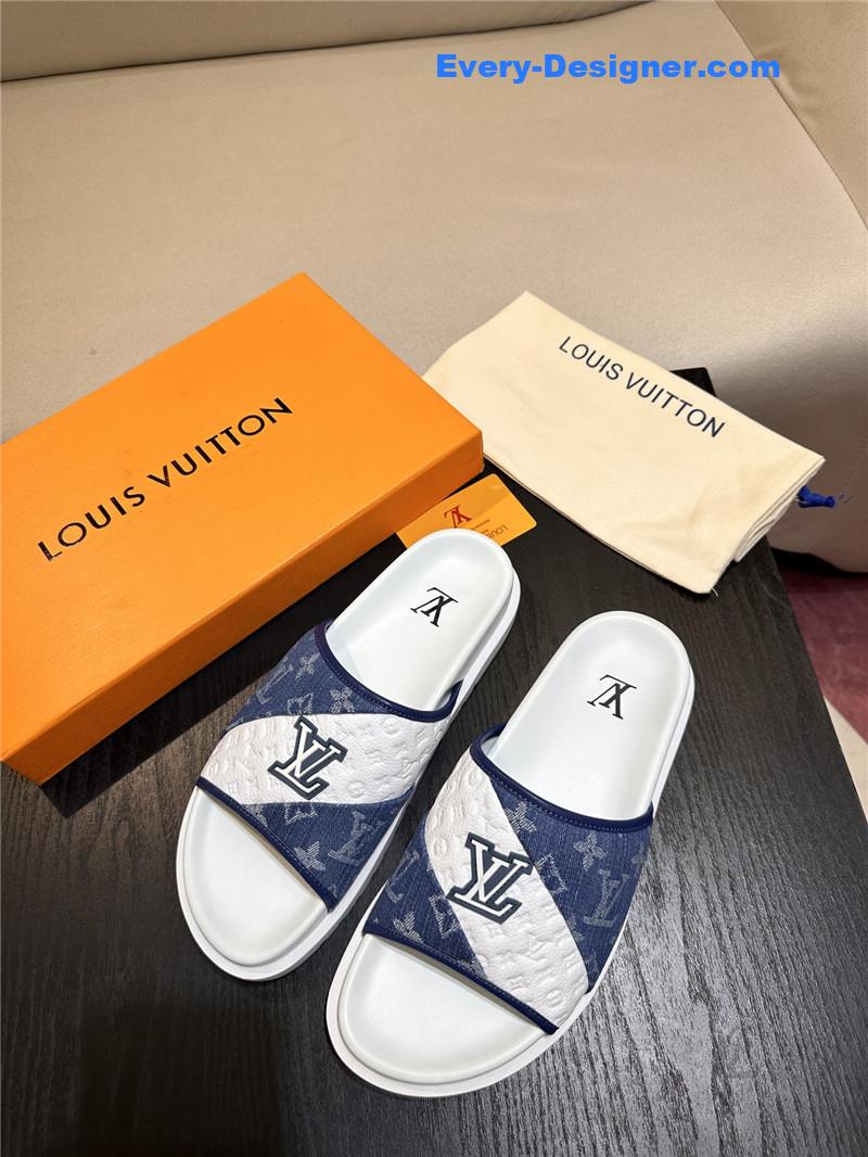 l0vis Vvtt0n lv sandals