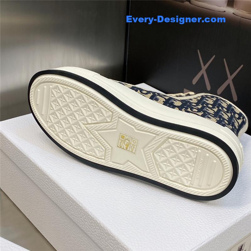 D10r couple models thick bottom strap high top casual shoes
