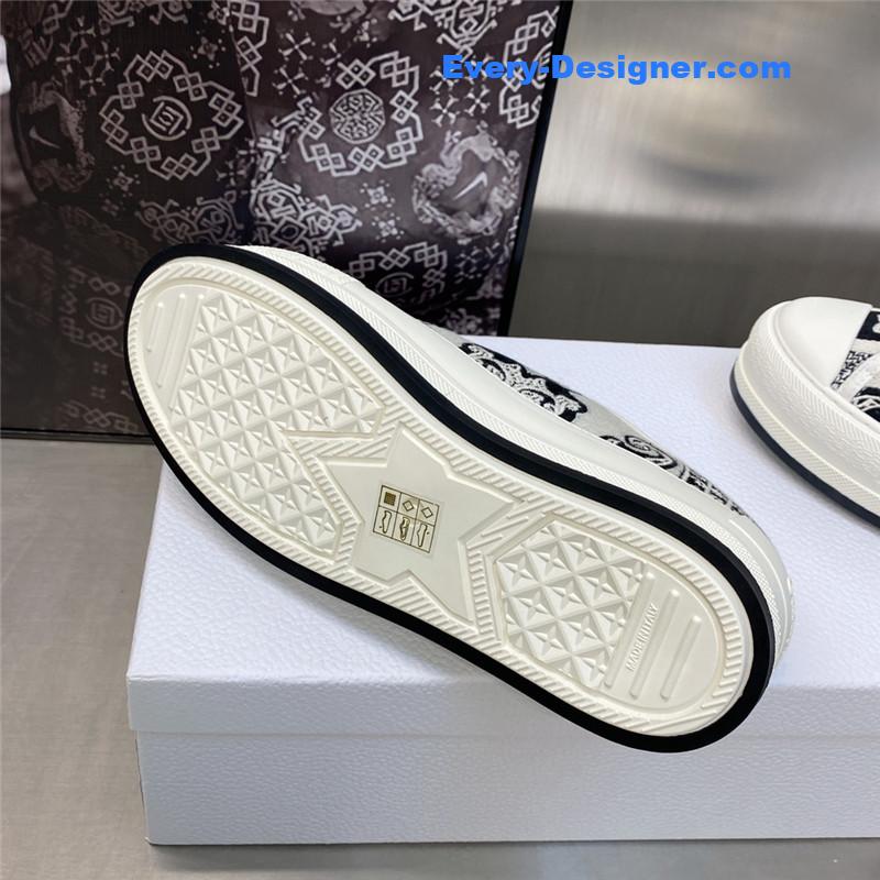 D10r couple style thick bottom strap low top casual shoes
