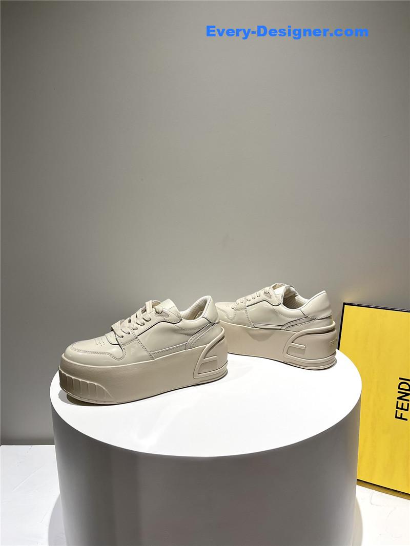 f**di platform shoes in S*per soft patent leather