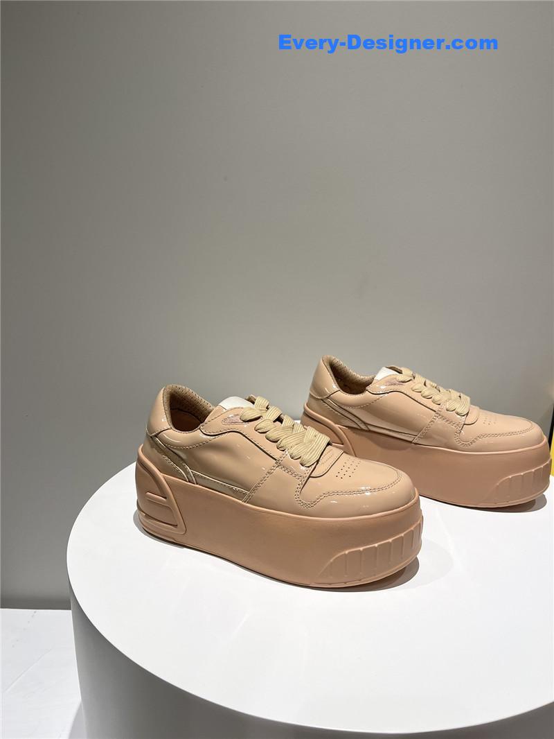 f**di platform shoes in S*per soft patent leather