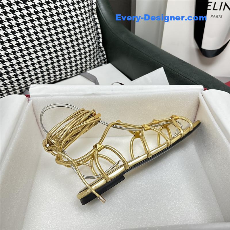 Va1e*ntin0 roman flat sandals