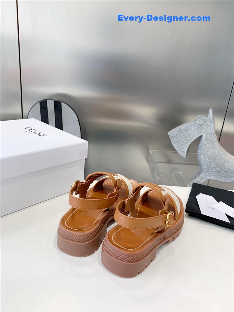 Ce1i*e latest explosion beach sandals