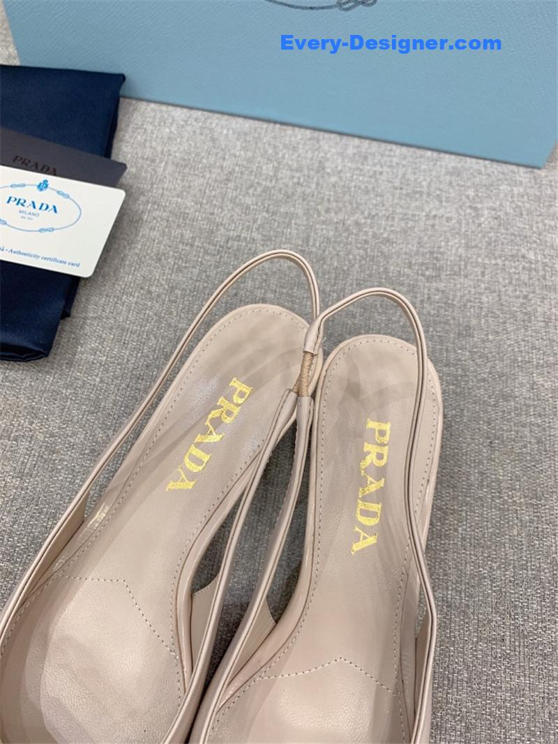 Pra*a catwalk new cat heel origami back empty shoes