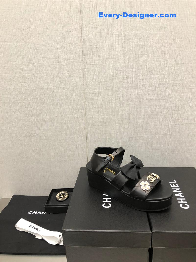 CC top sandals