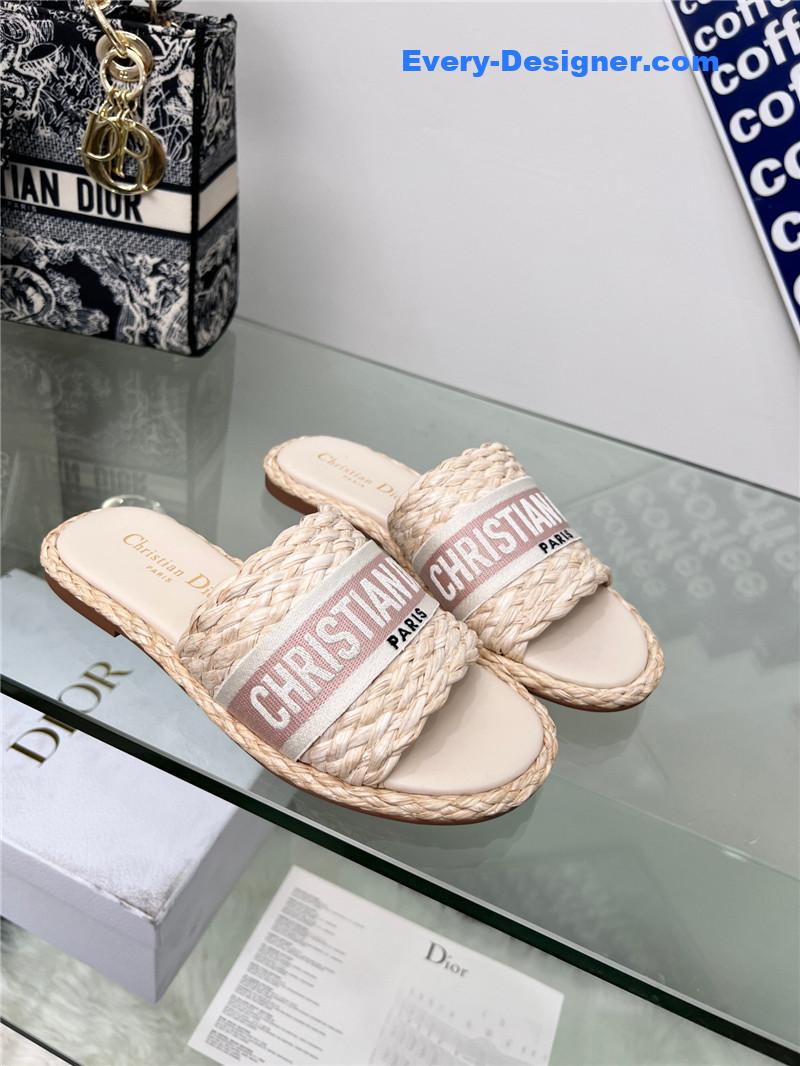 D10r catwalk new slippers