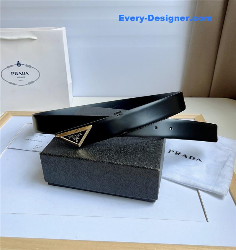 Pra*a enamelled metal triangle logo belt