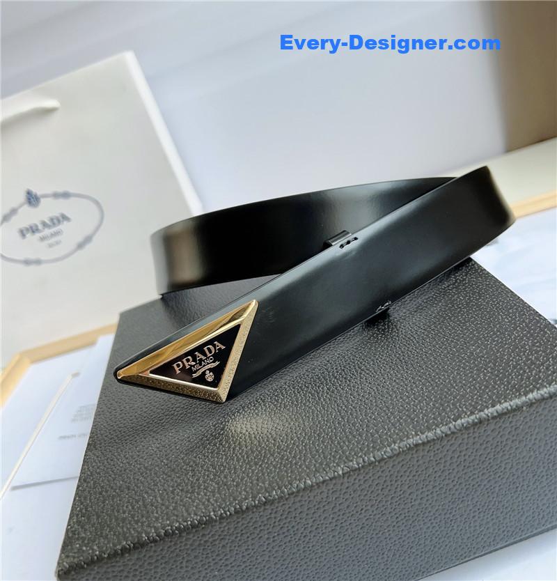 Pra*a enamelled metal triangle logo belt