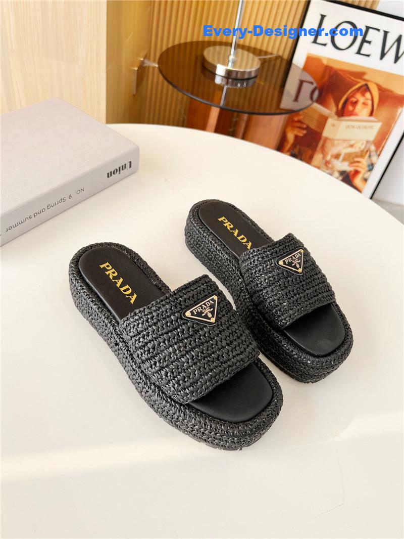 Pra*a hand-woven slippers
