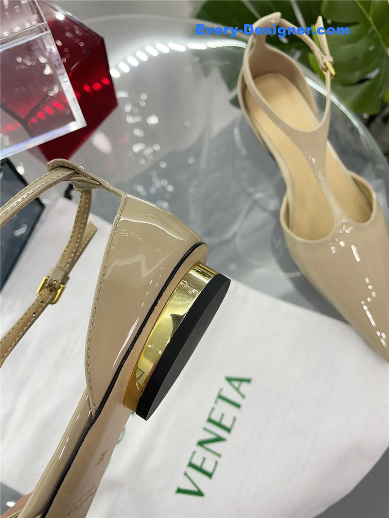 b0tt*ga Ven*ta new pointed shoes