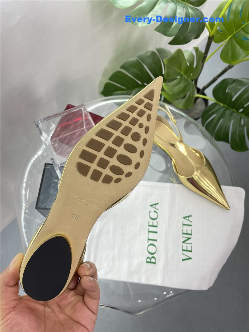 b0tt*ga Ven*ta new pointed shoes