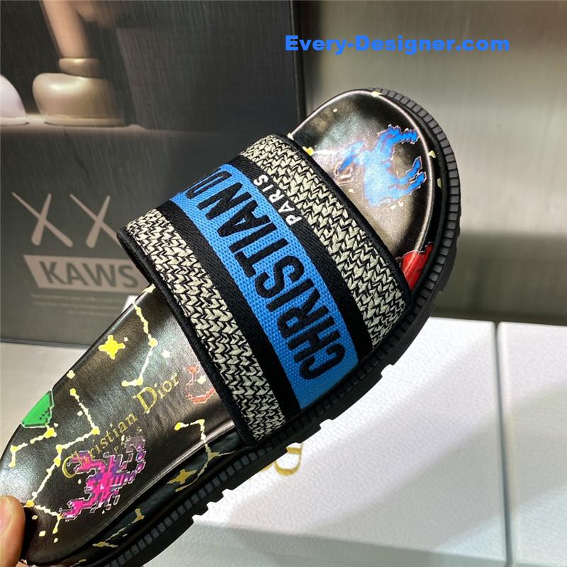 D10r platform jelly color women’s sandals