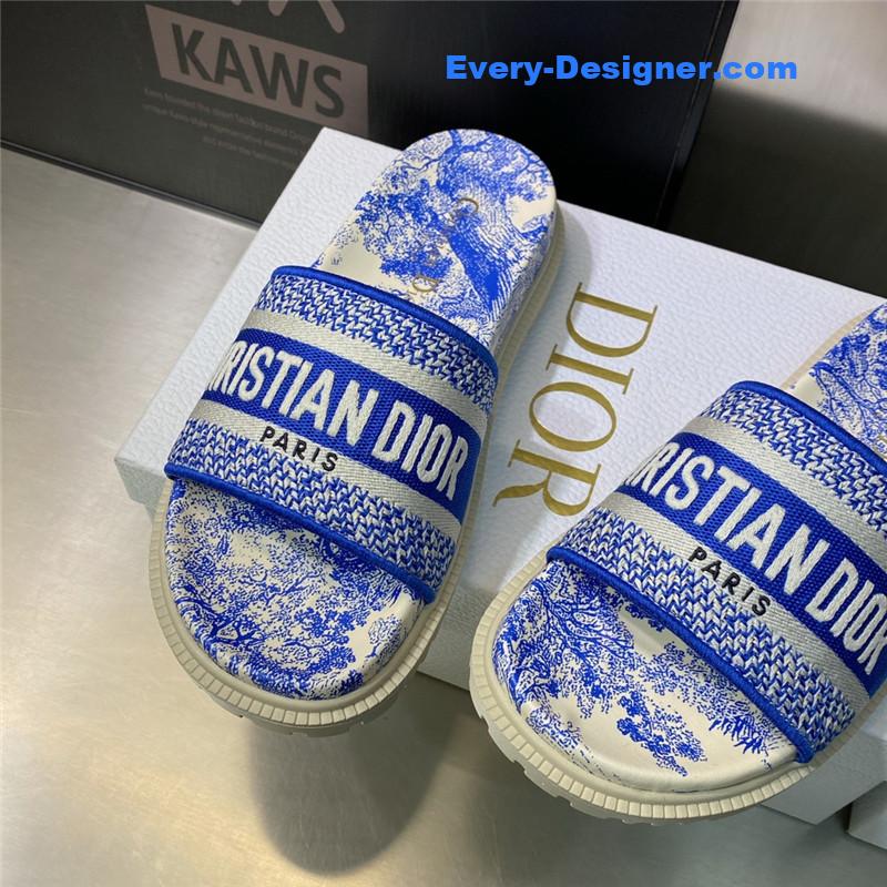 D10r platform jelly color women’s sandals