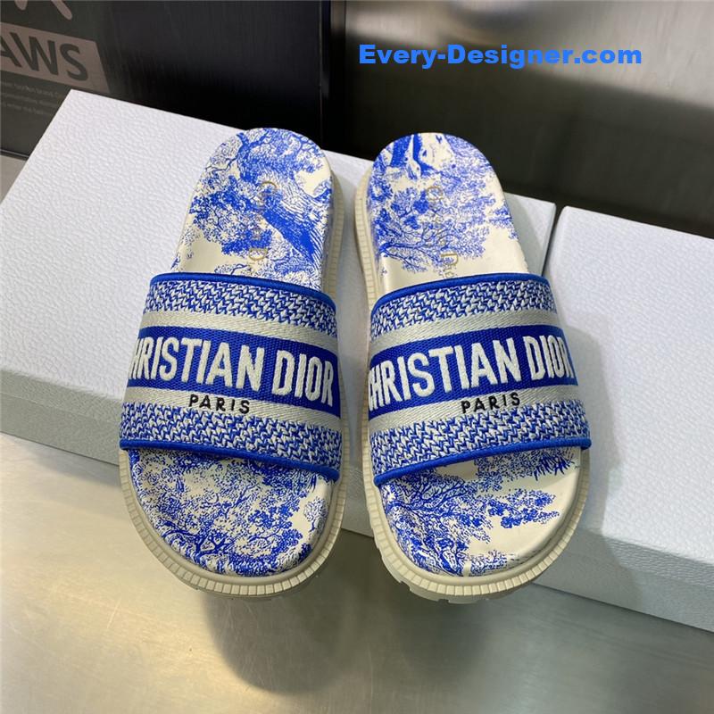 D10r platform jelly color women’s sandals