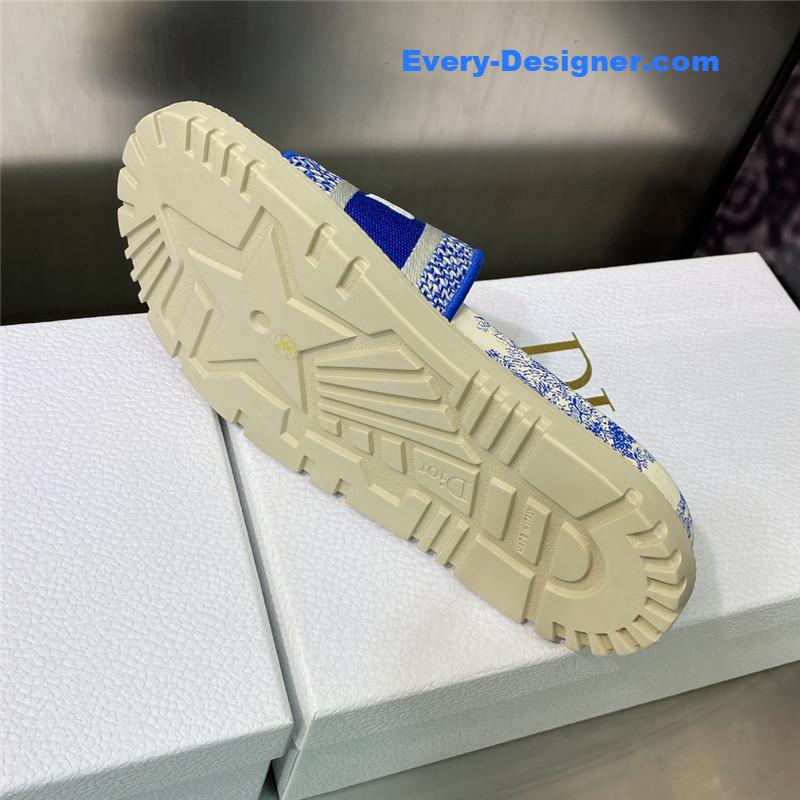 D10r platform jelly color women’s sandals