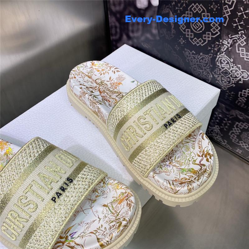 D10r platform jelly color women’s sandals