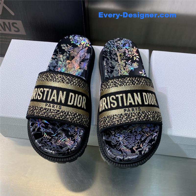 D10r platform jelly color women’s sandals