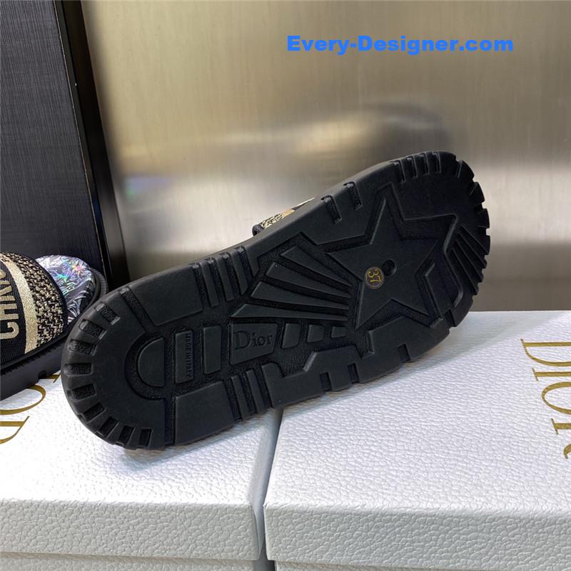 D10r platform jelly color women’s sandals