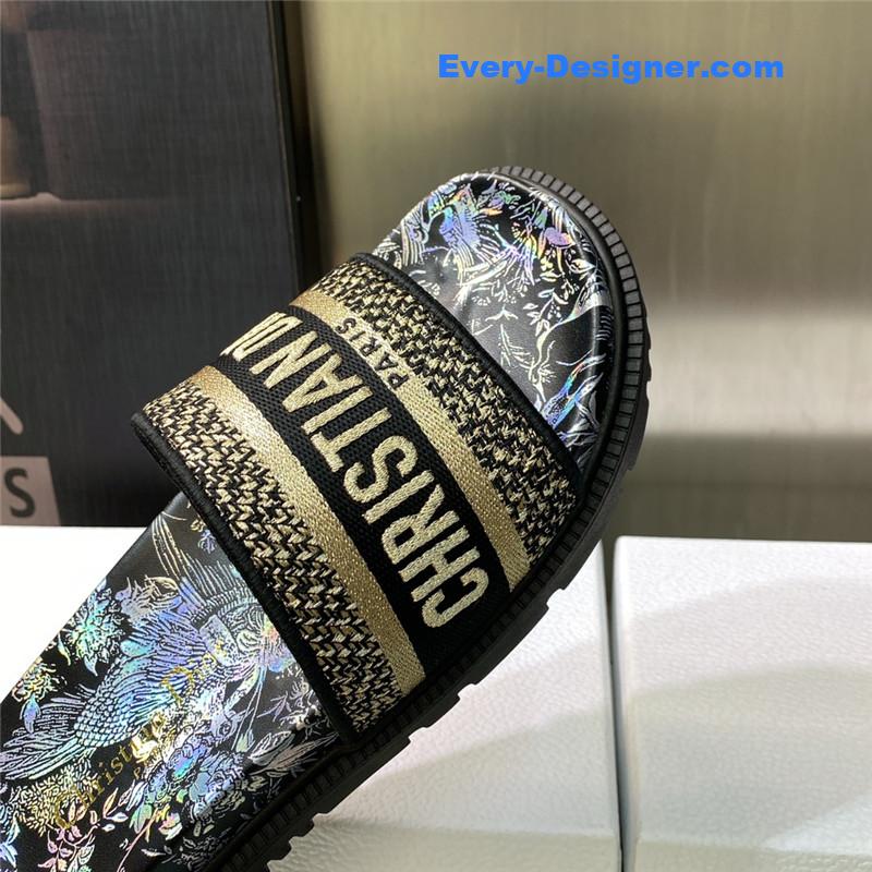 D10r platform jelly color women’s sandals