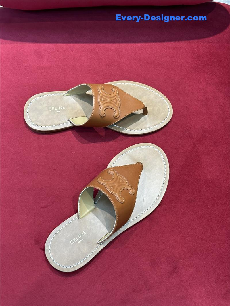 Ce1i*e arc de triomphe flip flops in leather