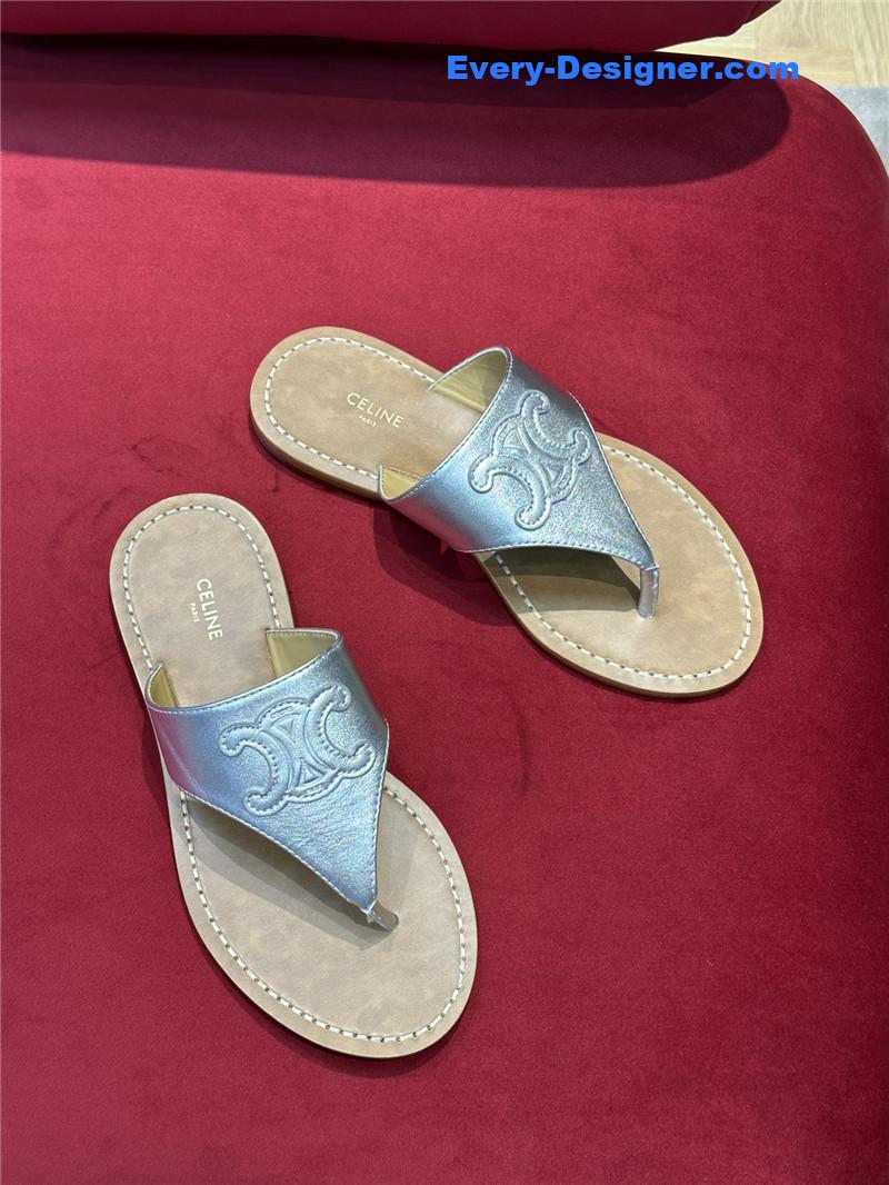 Ce1i*e arc de triomphe flip flops in leather