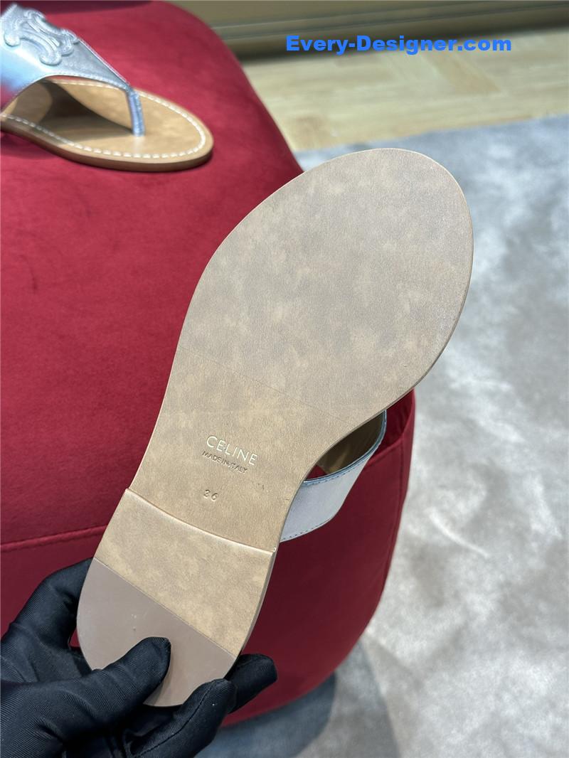 Ce1i*e arc de triomphe flip flops in leather