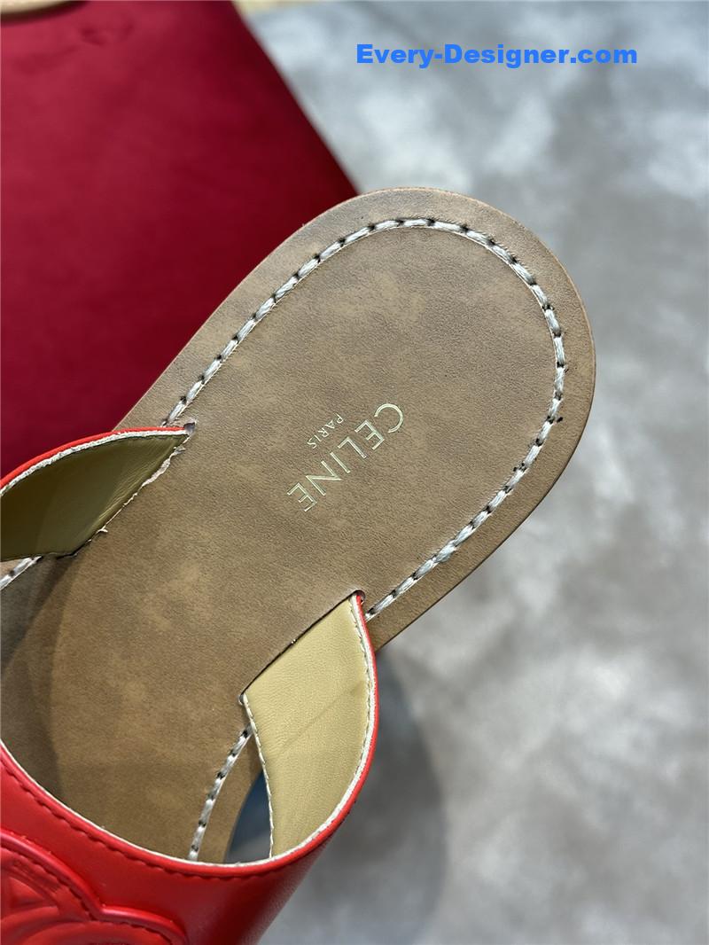 Ce1i*e arc de triomphe flip flops in leather