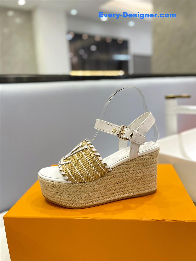 l0vis Vvtt0n lv platform sandals