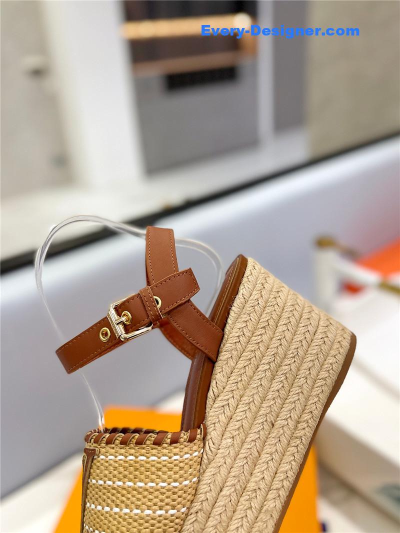 l0vis Vvtt0n lv platform sandals