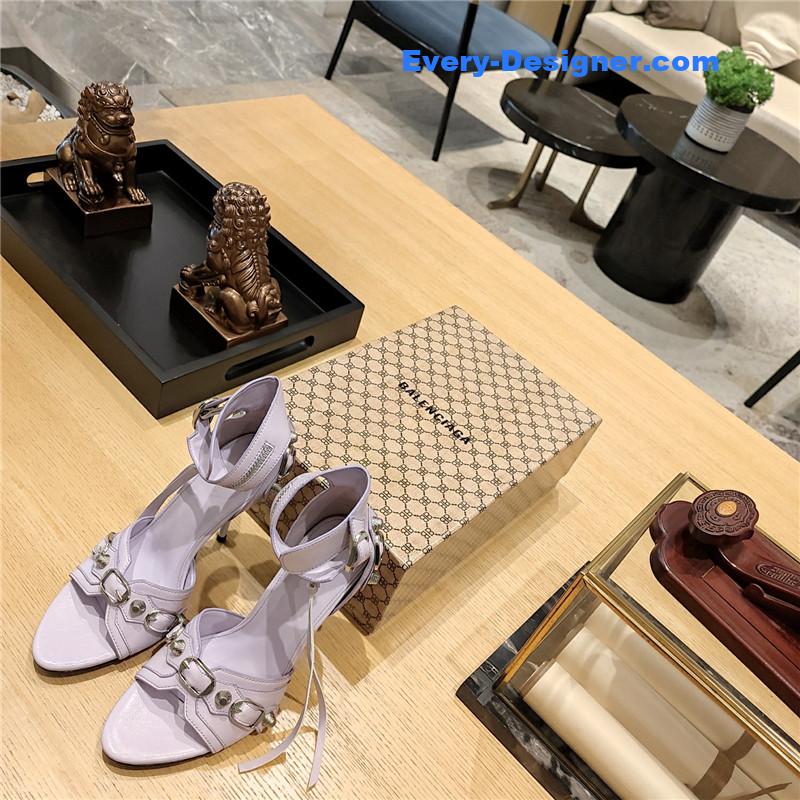 Ba1en*iaga studded fishmouth sandals