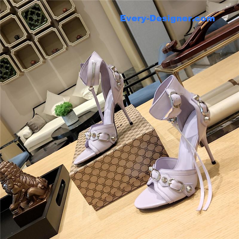 Ba1en*iaga studded fishmouth sandals