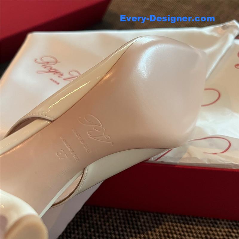 Roger vivier new side drill buckle high heels