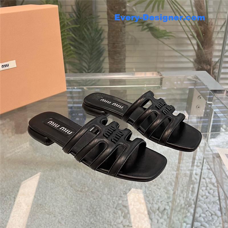 M1um1u new flat slippers