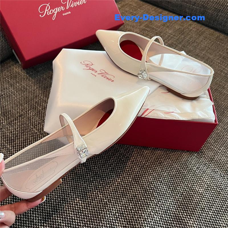 Roger vivier new side drill buckle high heels