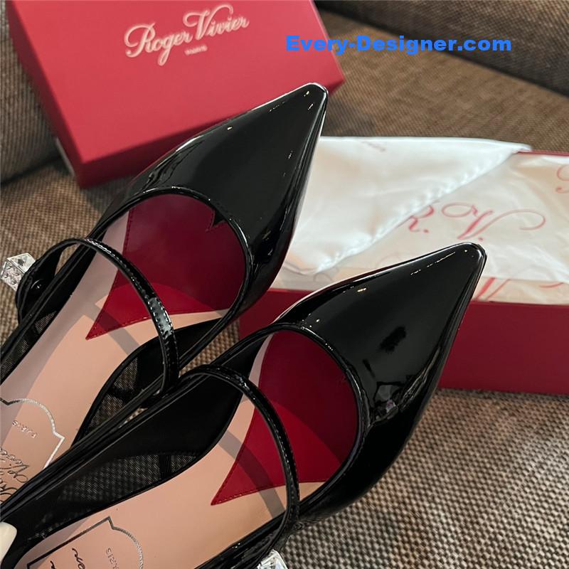 Roger vivier new side drill buckle high heels