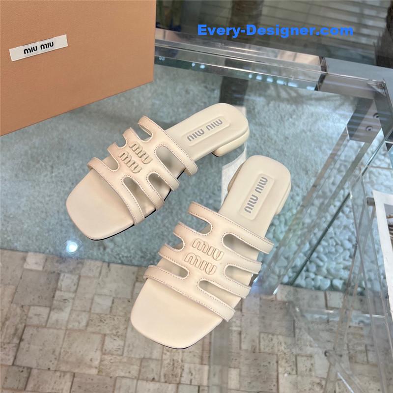 M1um1u new flat slippers