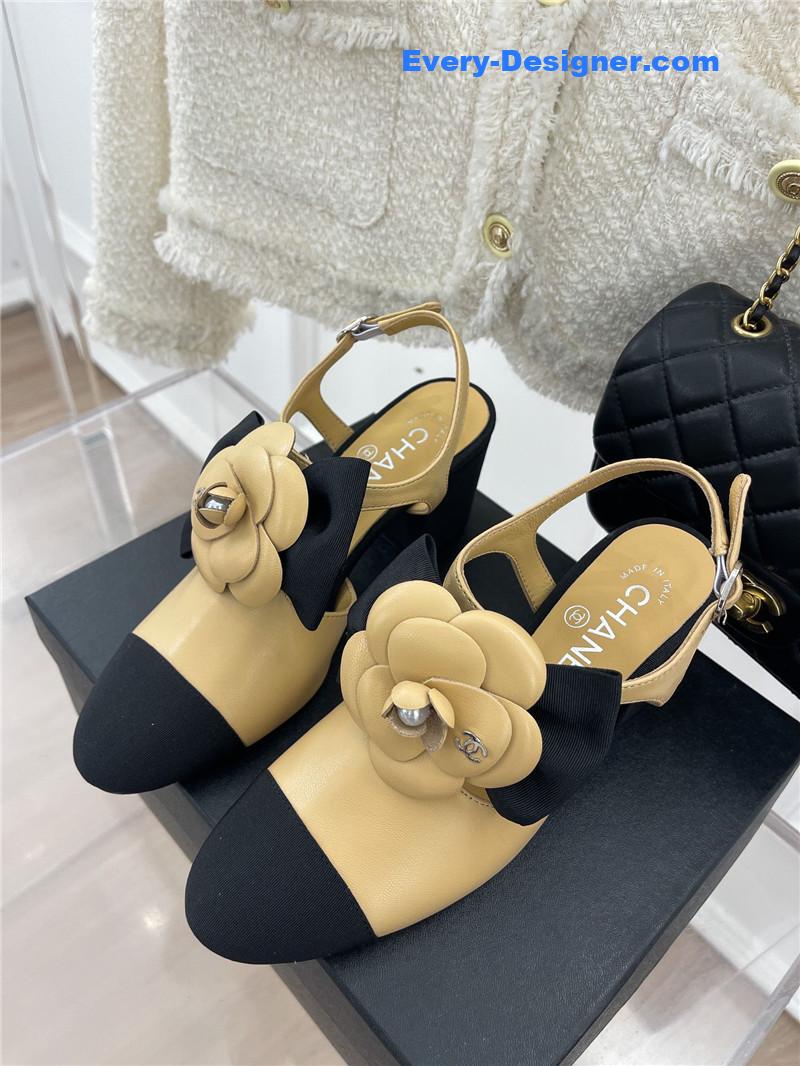 CC camellia bow chunky heel sandals