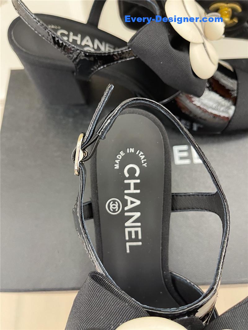 CC camellia bow chunky heel sandals