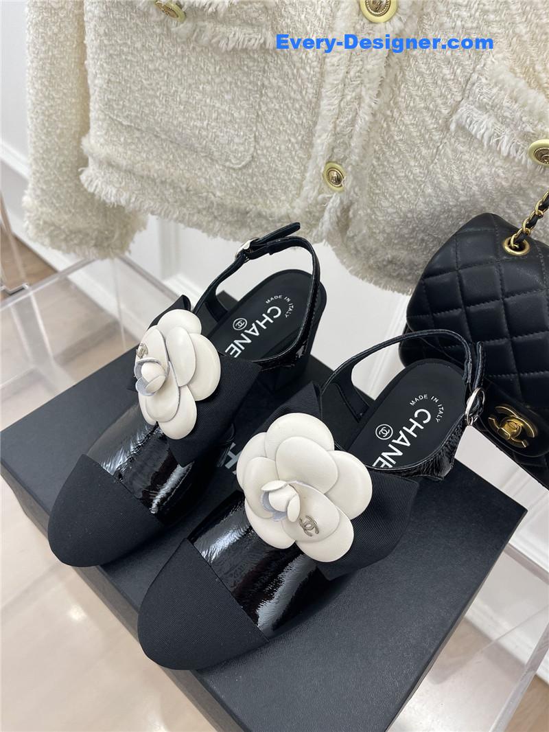 CC camellia bow chunky heel sandals