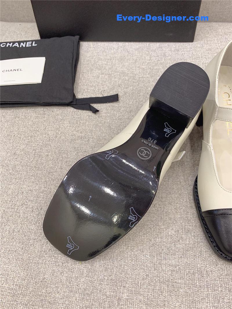 CC new thick heel square toe shoes