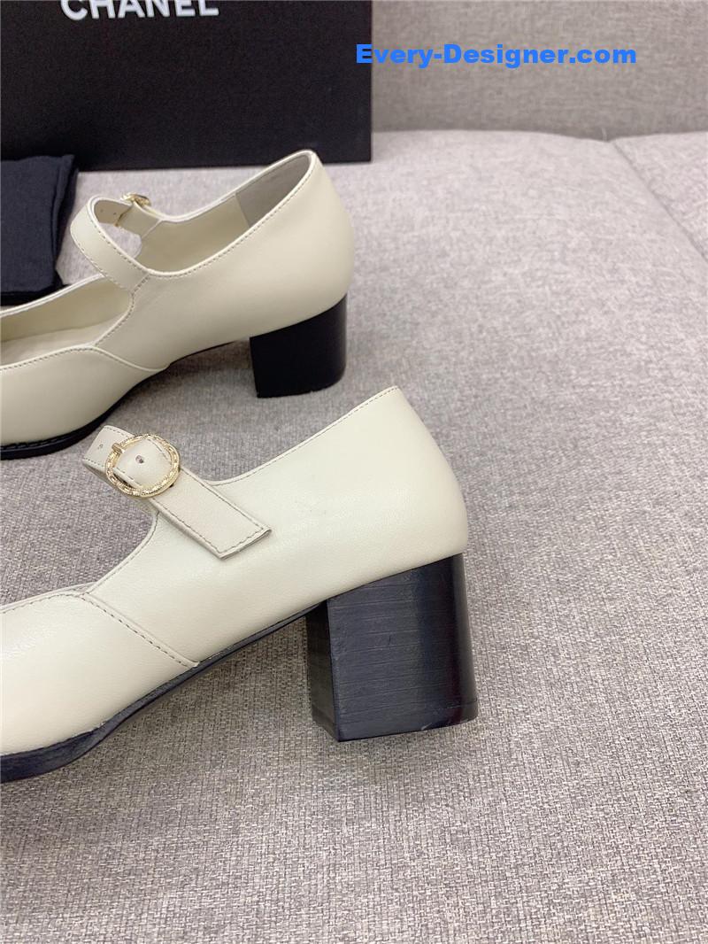 CC new thick heel square toe shoes