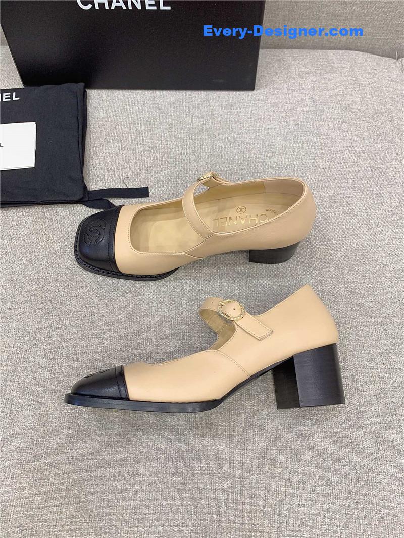 CC new thick heel square toe shoes