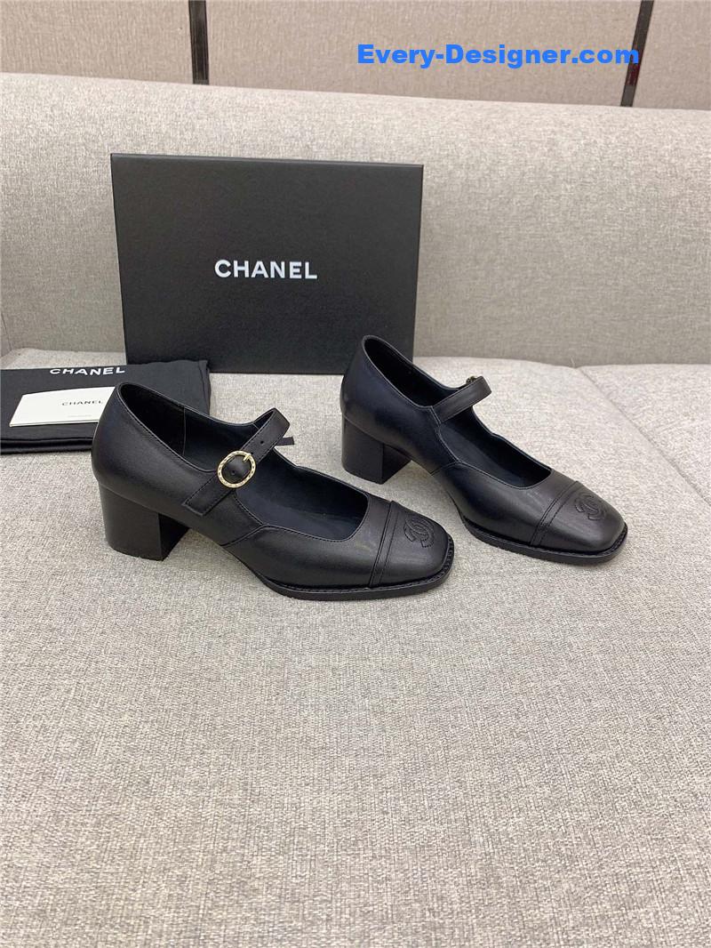 CC new thick heel square toe shoes