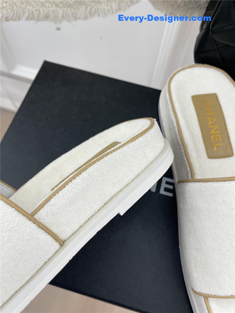 CC rhombus CC logo platform slippers