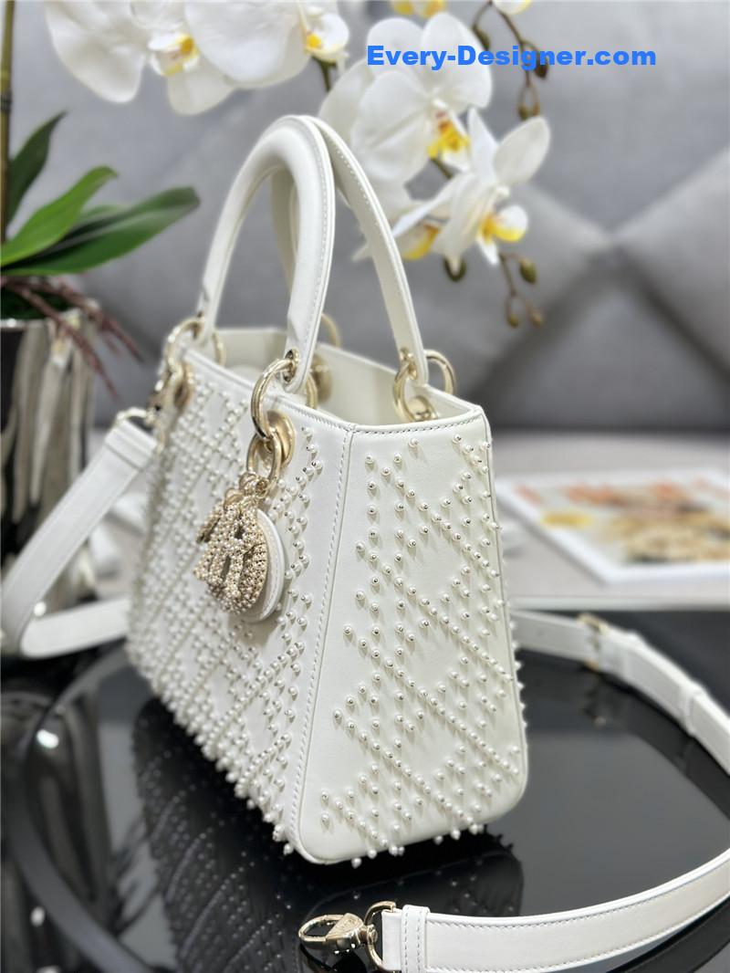 lady D10r five-frame embroidered white pearl bag