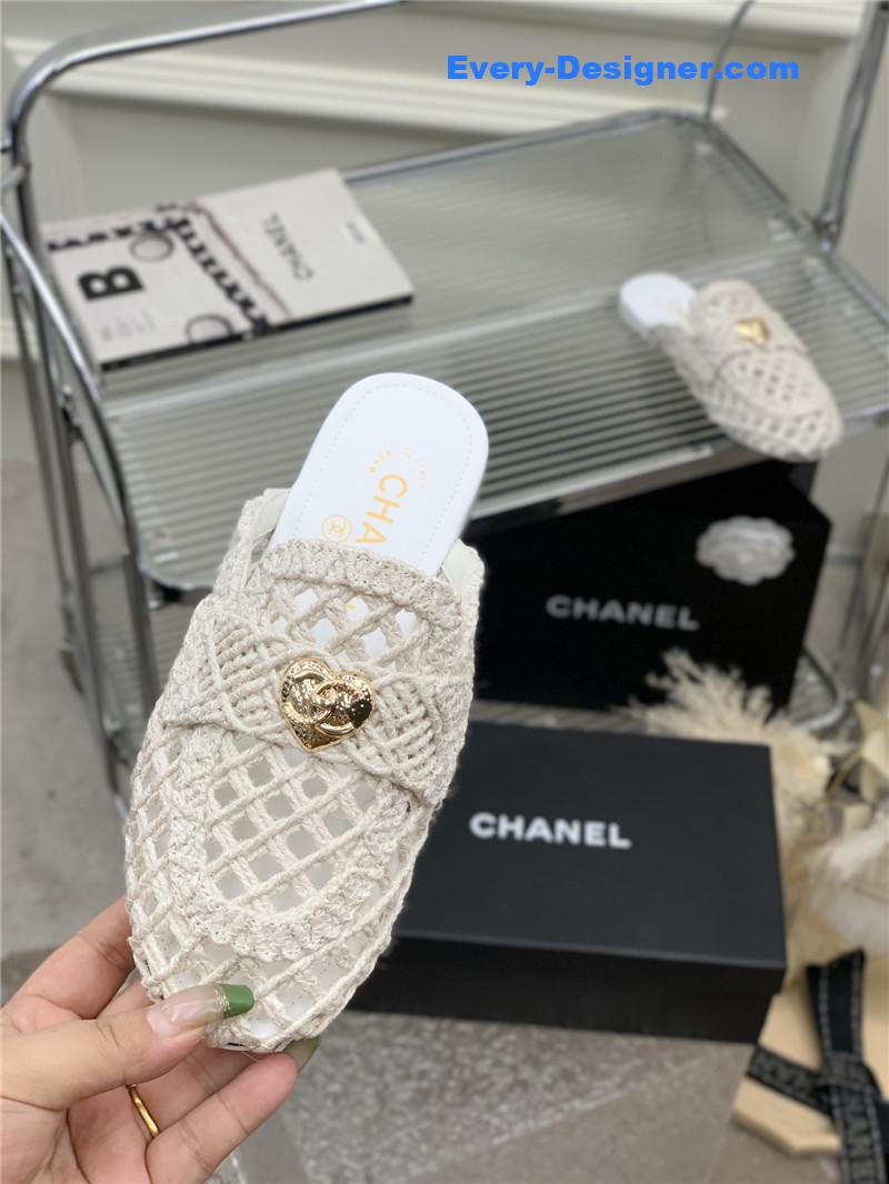 CC hollow Roman slippers