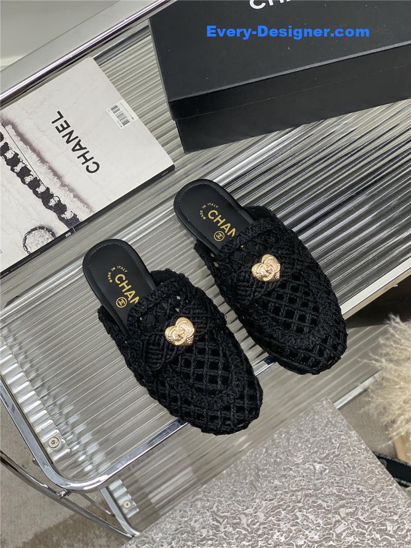 CC hollow Roman slippers