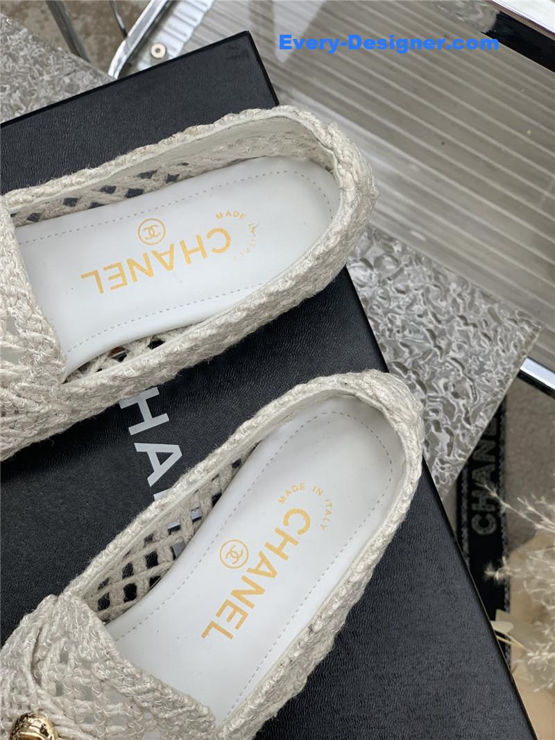 CC hollow Roman slippers